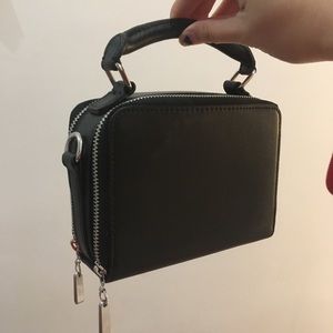 UO Crossbody double compartment bag